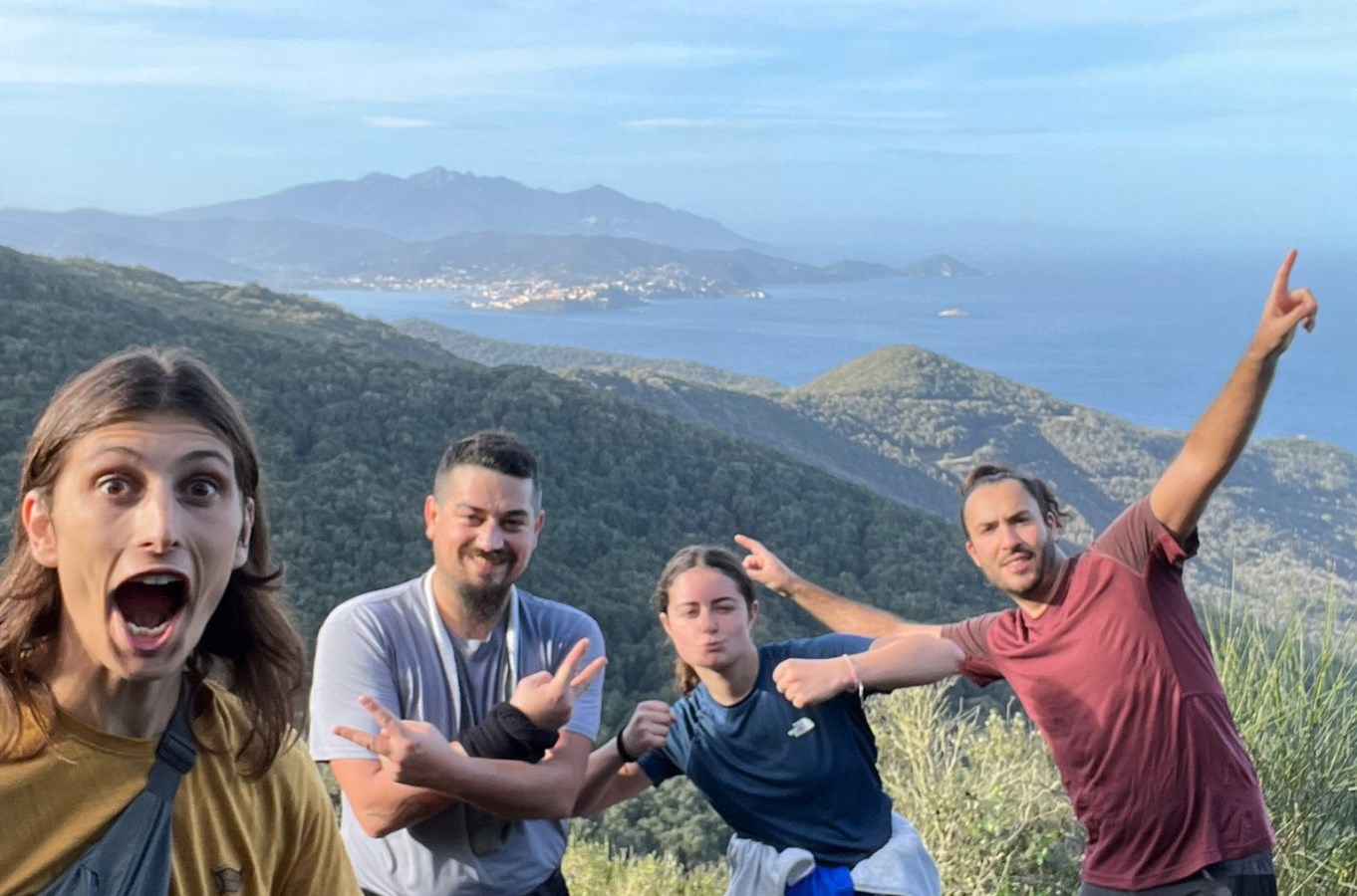 grande-traversata-elbana-_in-tenda__80